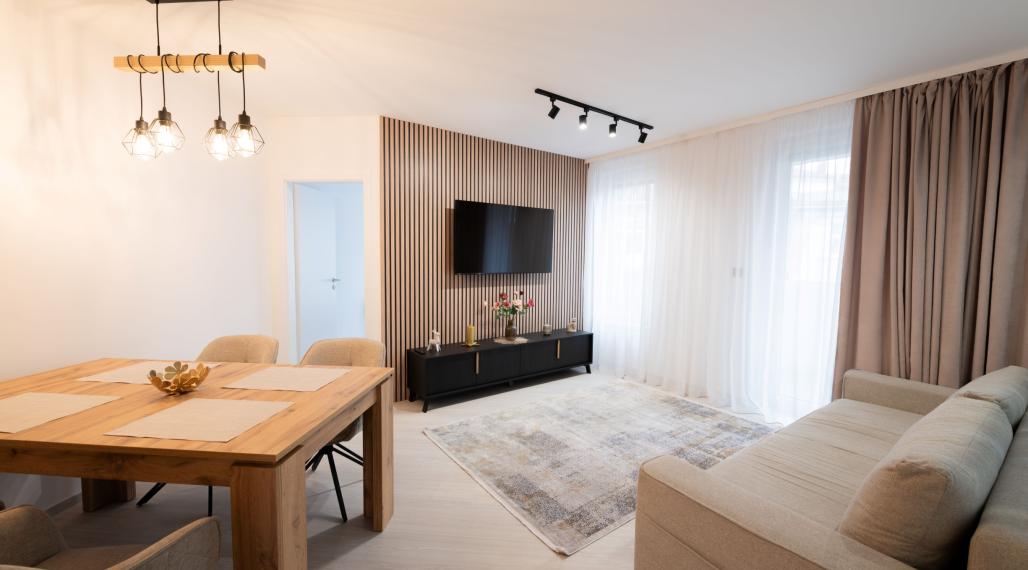 3 izbový byt v centre Bratislavy – 3 pivnice, parkovanie a klimatizácia!